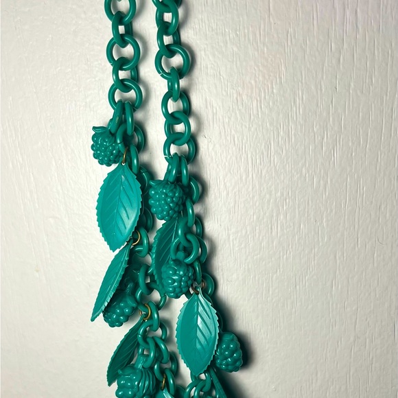 CELLOID NECKLACE - Picture 2 of 2